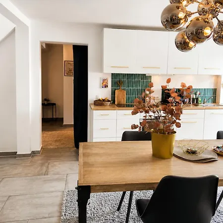 公寓 Stilvolles Loft Nahe Messe & Flughafen Duesseldorf 杜伊斯堡